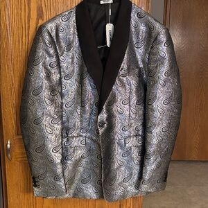 Coofandy Men’s NWT blazer/jacket, silver & black. Classic paisley embroidery, XL